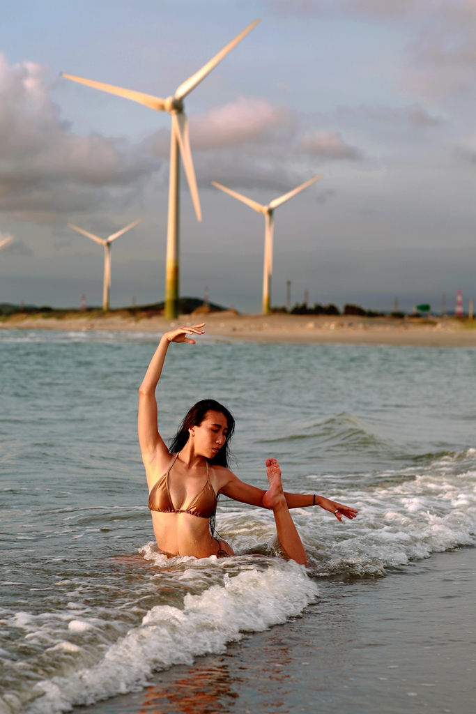 7月銀牌-潘俊志-泳裝人像.06