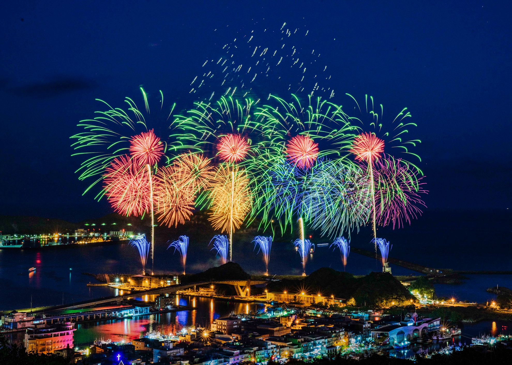 03-銅牌-吳錫坤-美麗的煙火