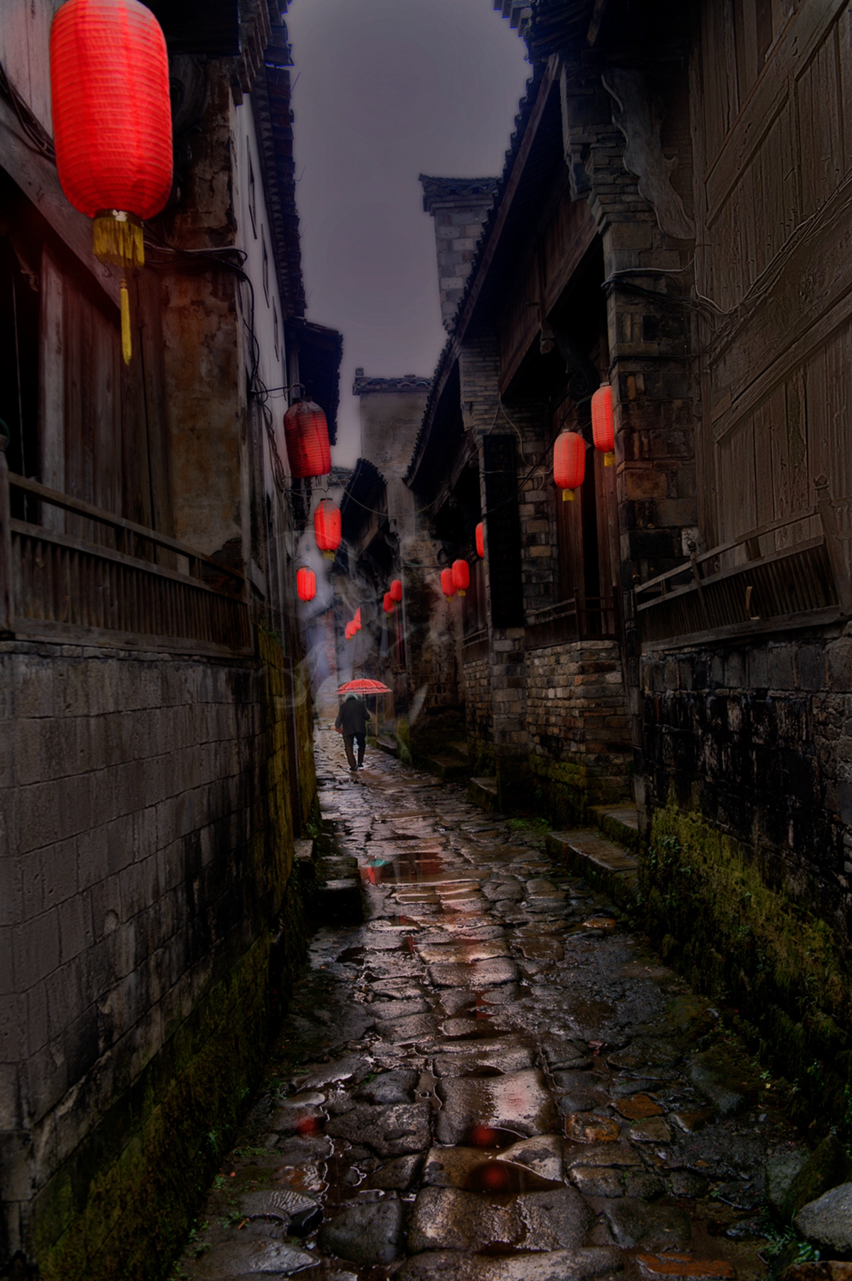 2月入選-吳暘子-雨夜獨行老嫗