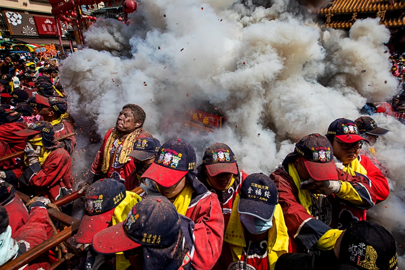 7月入選-殷偉程-炮炸神轎