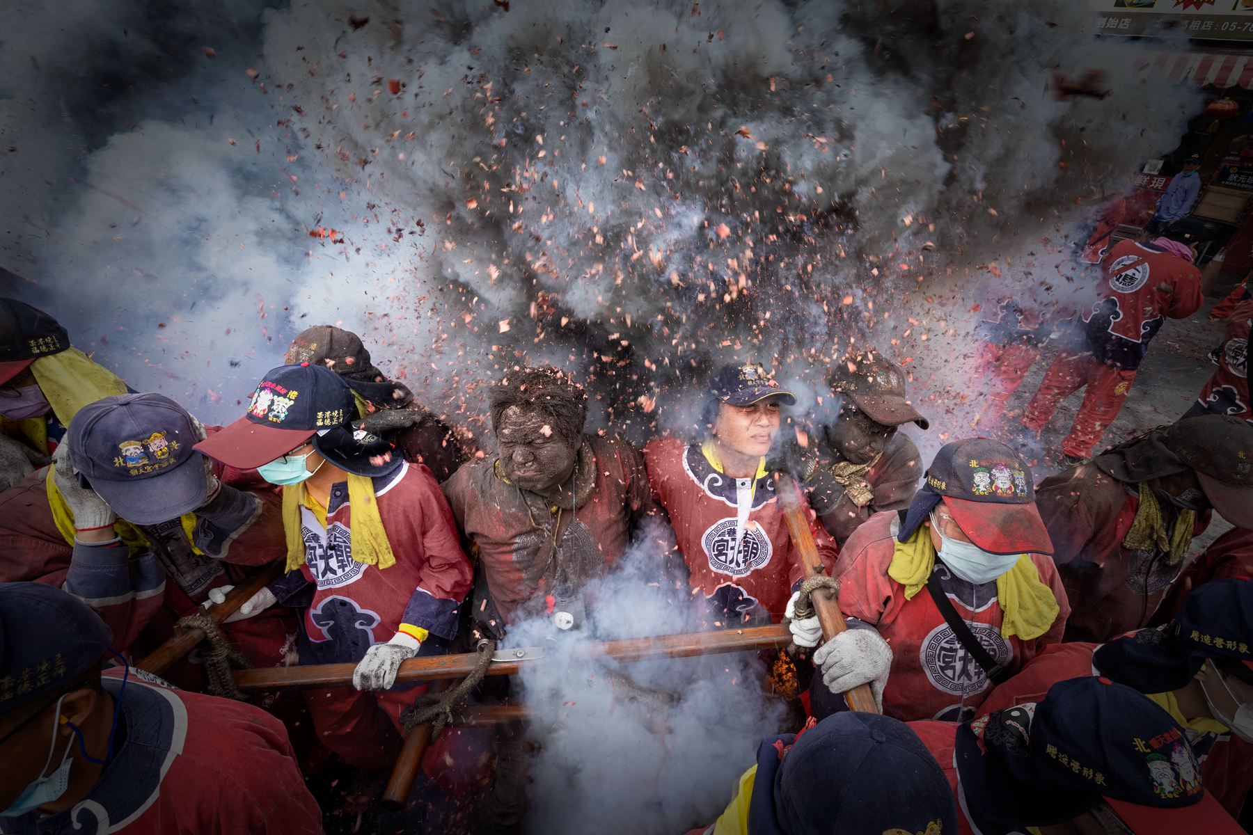 5月佳作-邱瑞山-吃炮