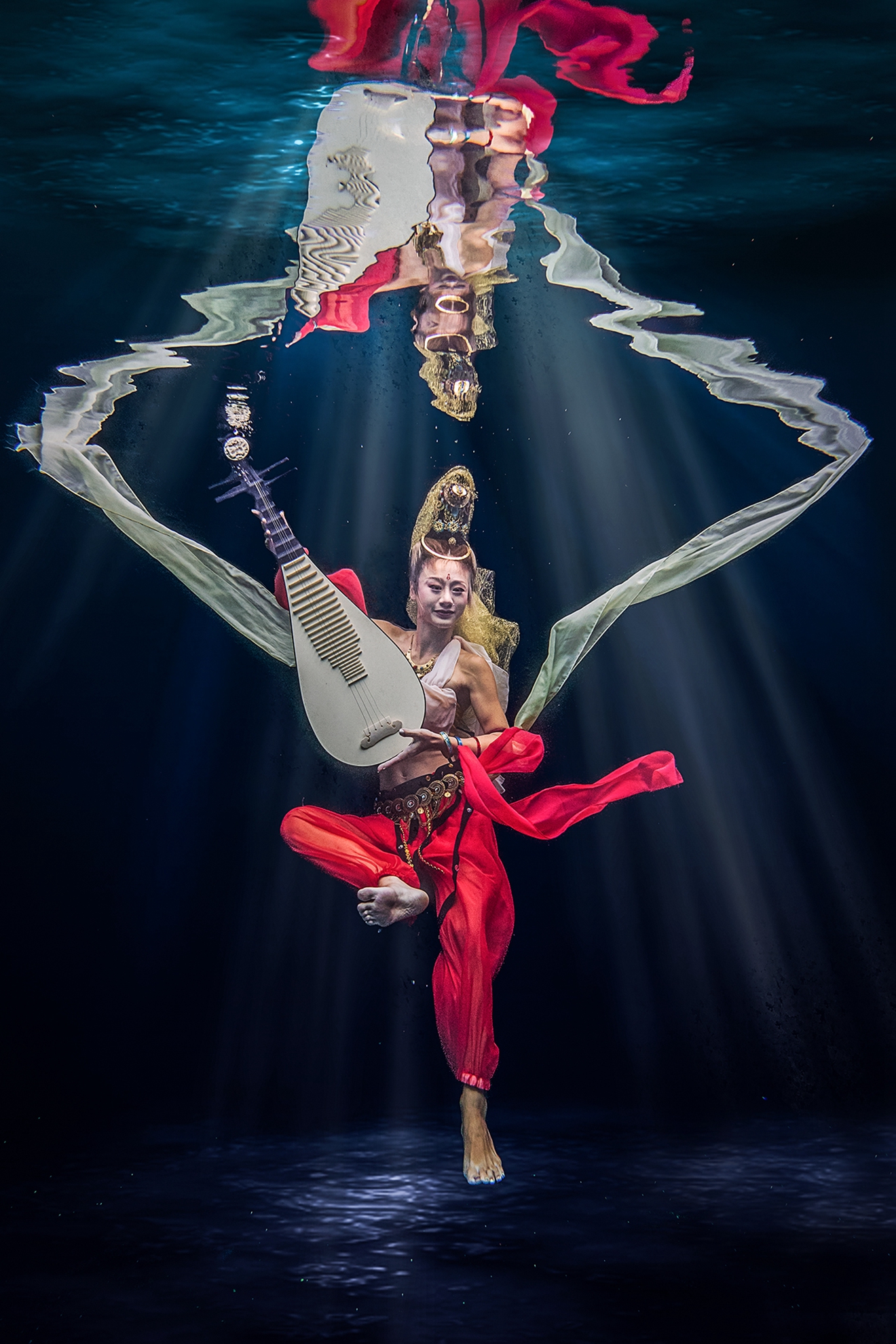 6月-入選-戴志英-水中舞曲