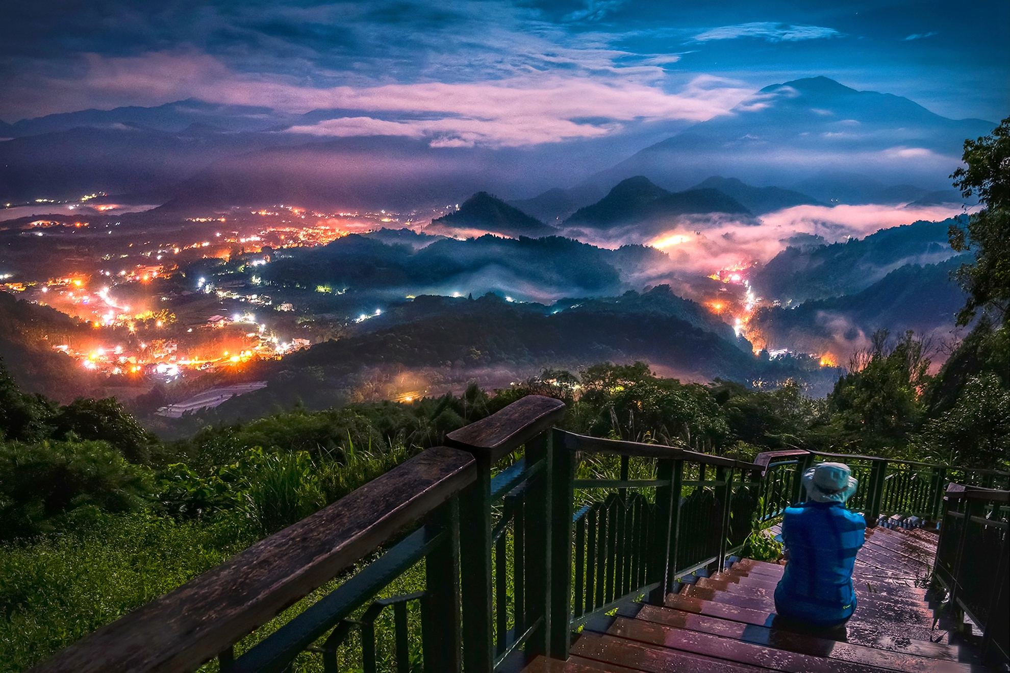 8月-入選-胡菀玲-夜賞金龍山
