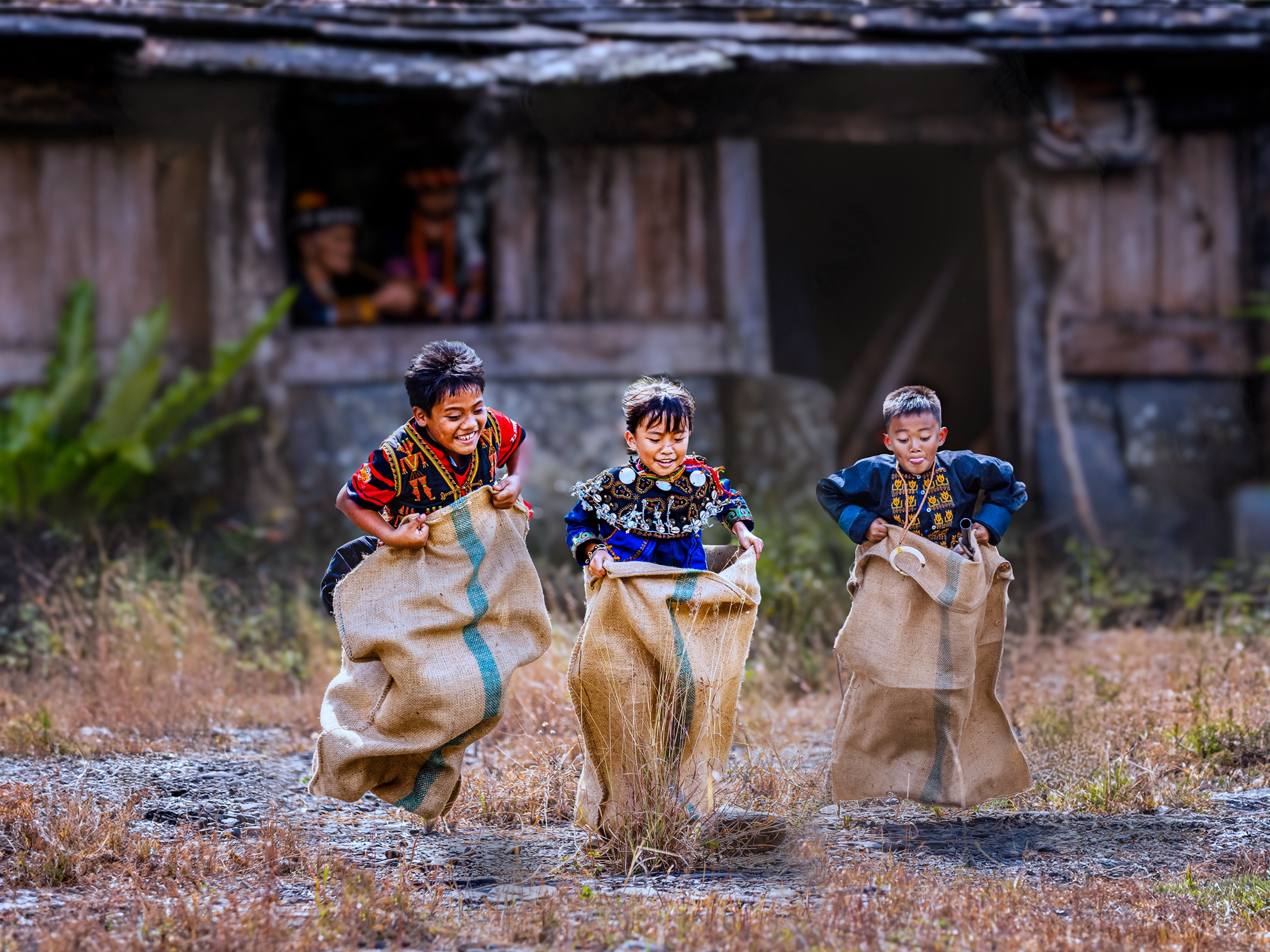 7月-(秋)-佳作-陳安儀-童趣跳躍