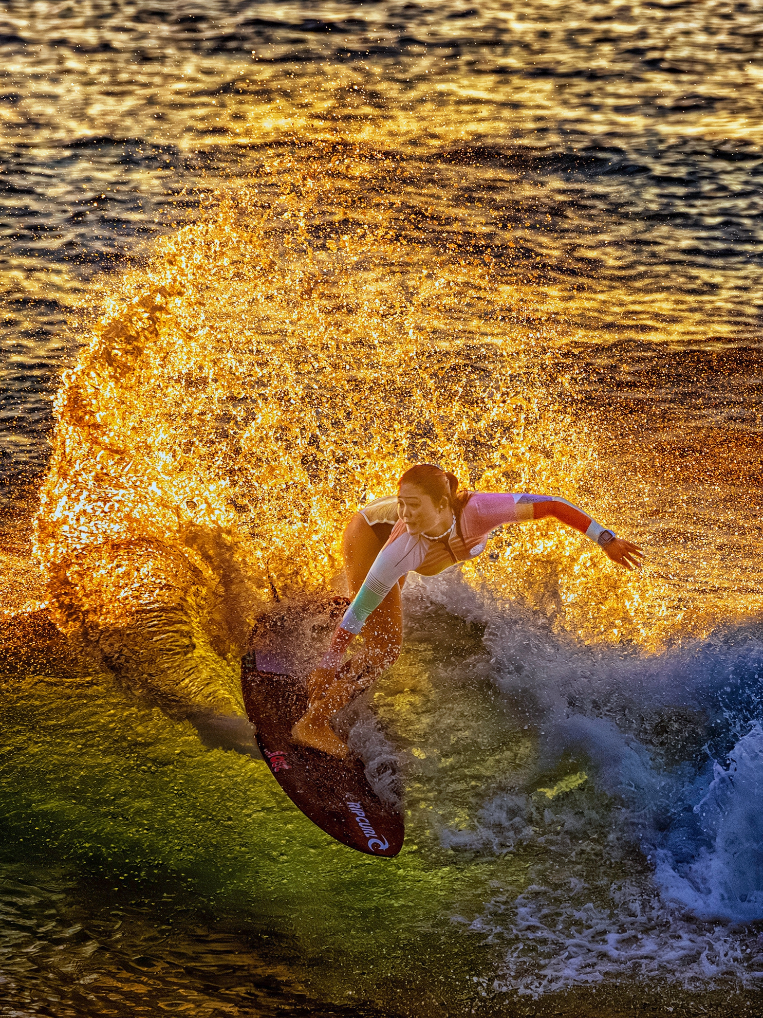 11月-佳作-黃清圳-迎浪來襲