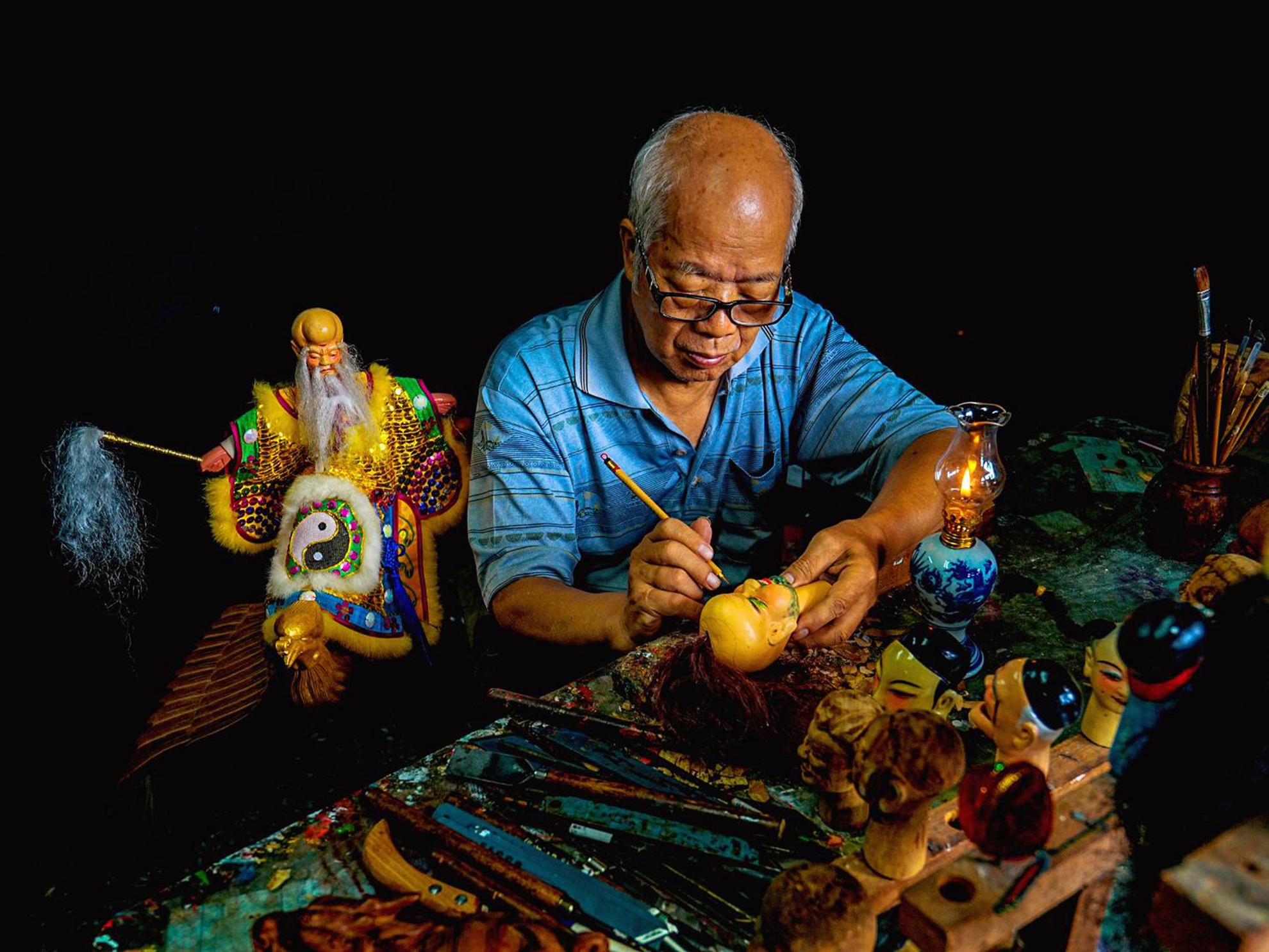 7月-(秋)-入選-張坤柏-雕刻木偶