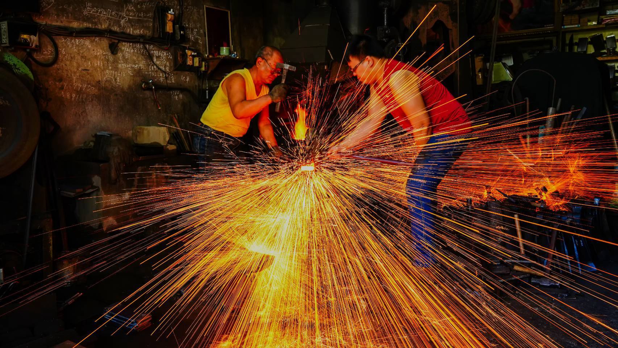 10月-(秋)-佳作-張坤柏-打鐵師傅