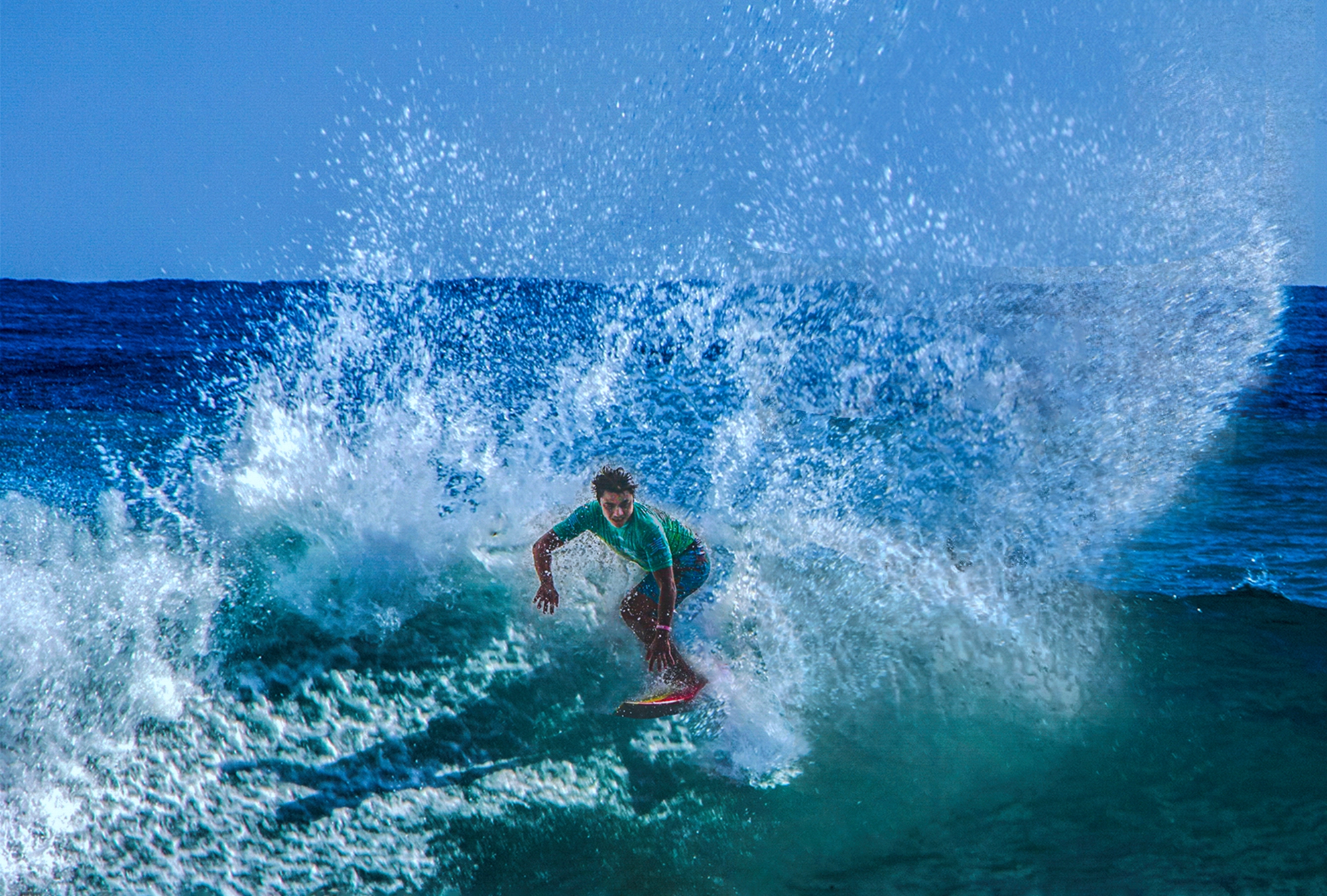 11月-(秋)-入選-張坤柏-衝浪